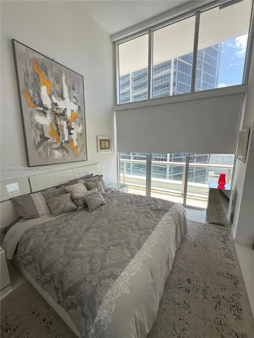 $5,400 | 475 Brickell Avenue, Unit 2813, Miami, FL 33131