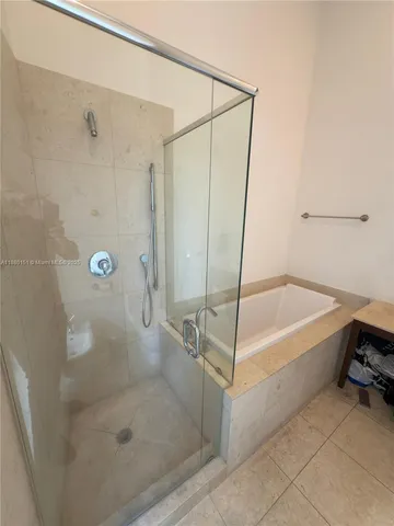 $5,400 | 475 Brickell Avenue, Unit 2813, Miami, FL 33131