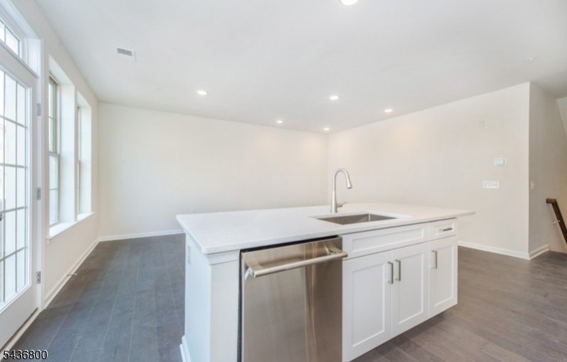5 Sternadori Road Somerville, NJ 08876 - Photo 2 of 19