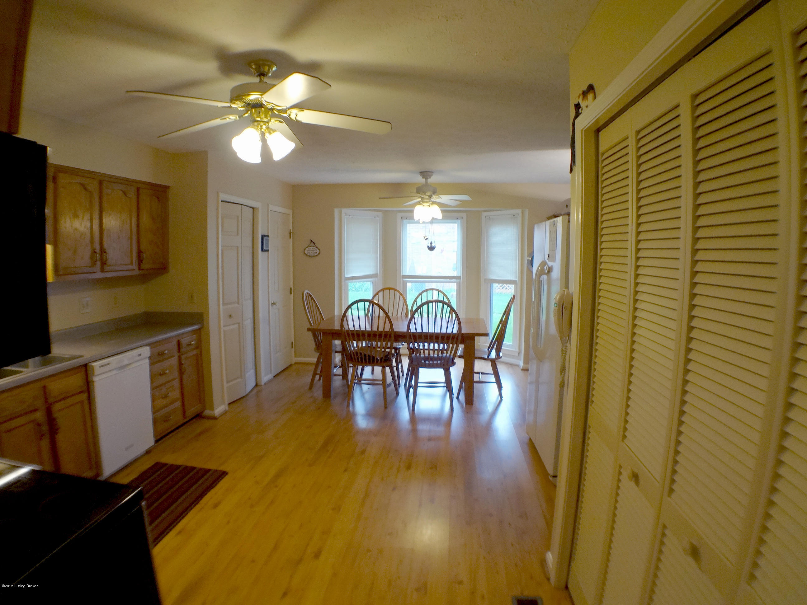 8901 Acushnet Road Louisville, KY 40242 - Photo 18 of 35 Alternate view of kitchen with dining area