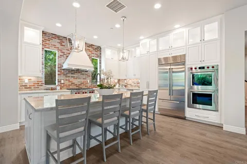 $1,899,000 | 2744 Vistamonte Glen, Escondido, CA 92027