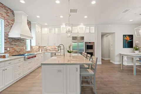 $1,899,000 | 2744 Vistamonte Glen, Escondido, CA 92027