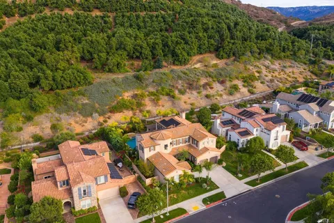 $1,899,000 | 2744 Vistamonte Glen, Escondido, CA 92027
