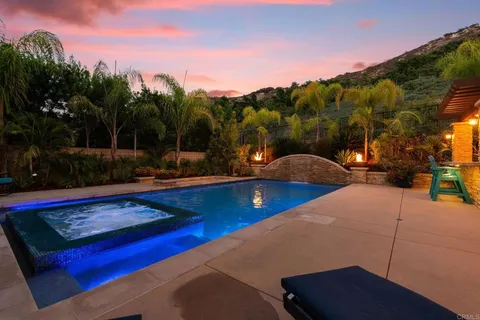 $1,899,000 | 2744 Vistamonte Glen, Escondido, CA 92027