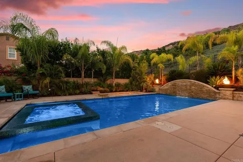 $1,899,000 | 2744 Vistamonte Glen, Escondido, CA 92027