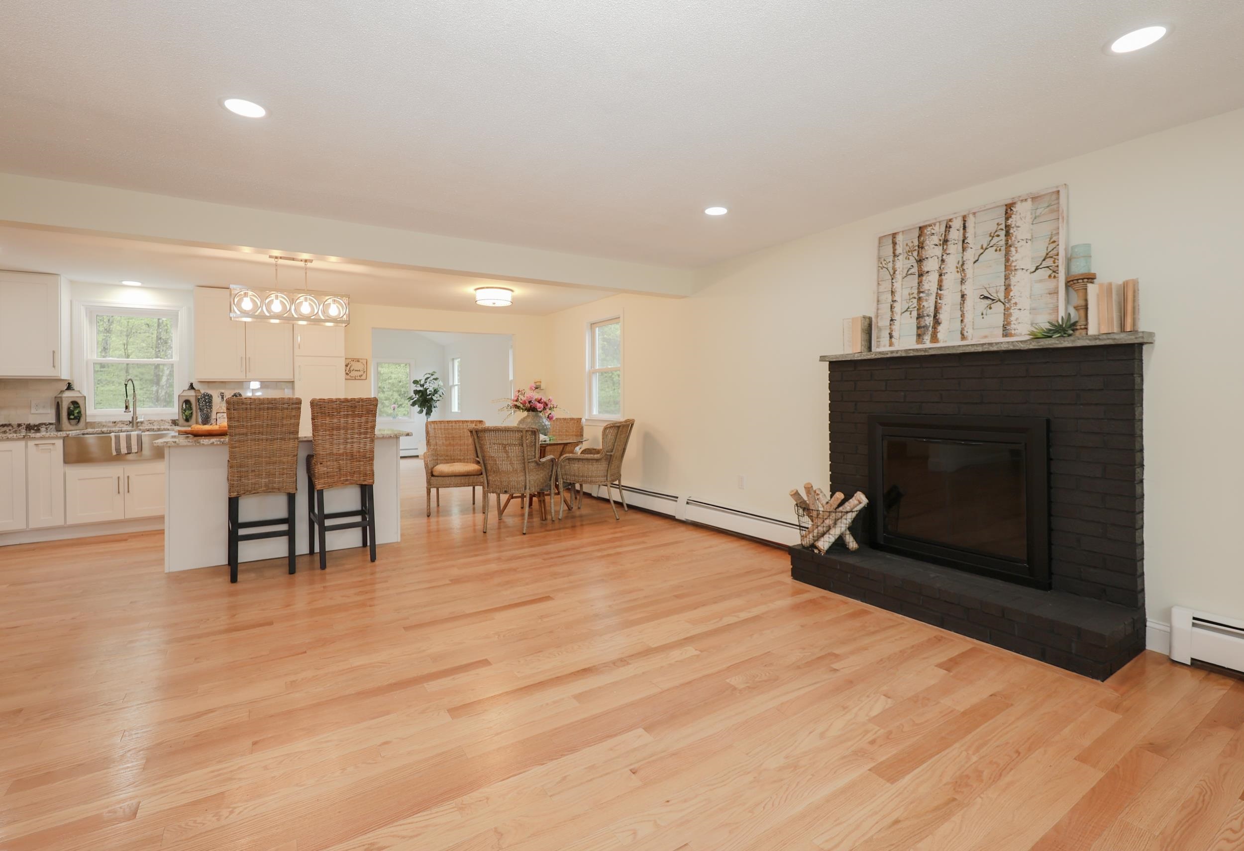 3 Thomas Street Windham, NH 03087 - Photo 12 of 22