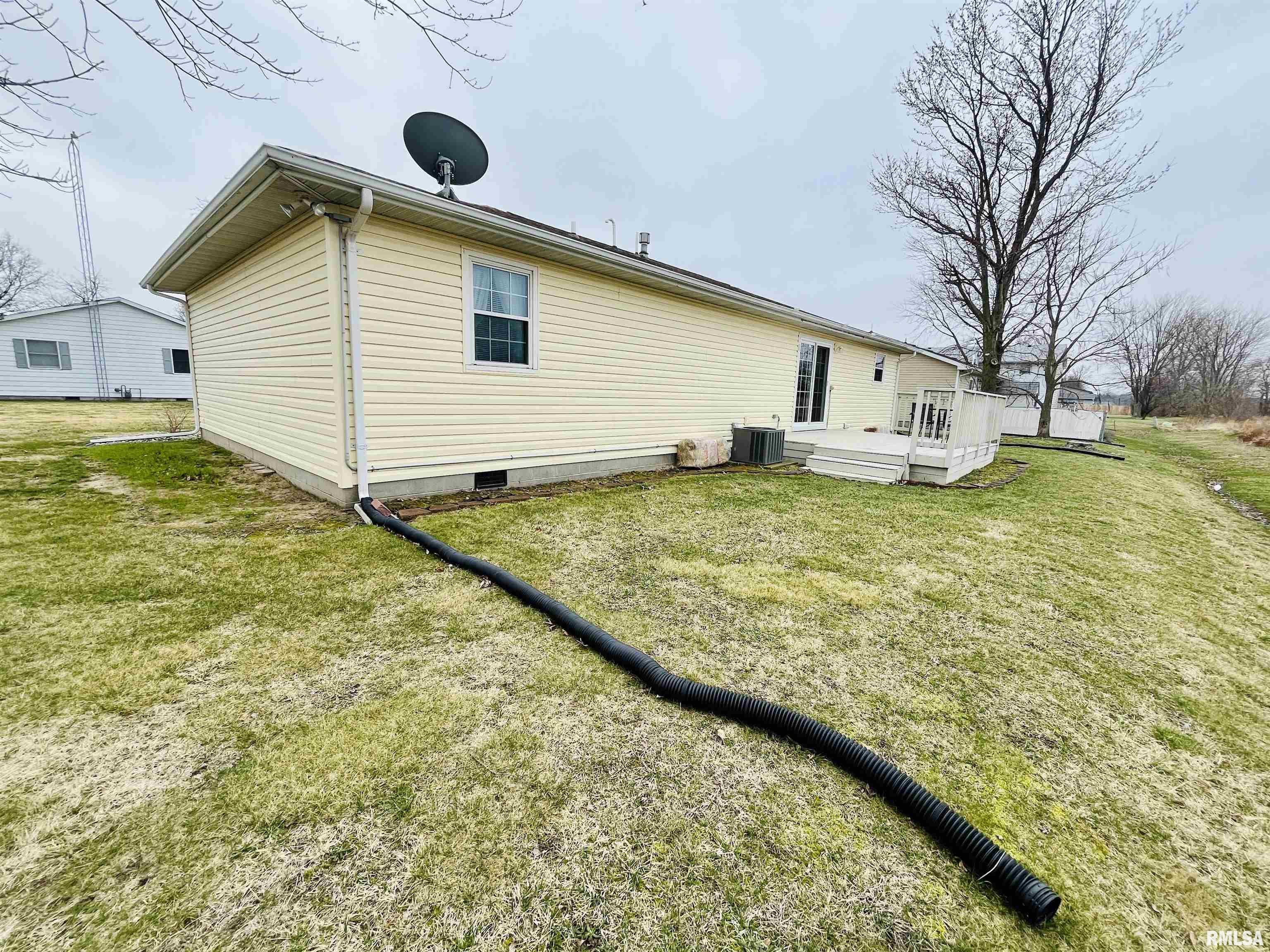 106 Robinson Road Salem, IL 62881 - Photo 18 of 22 Gallery Image 18