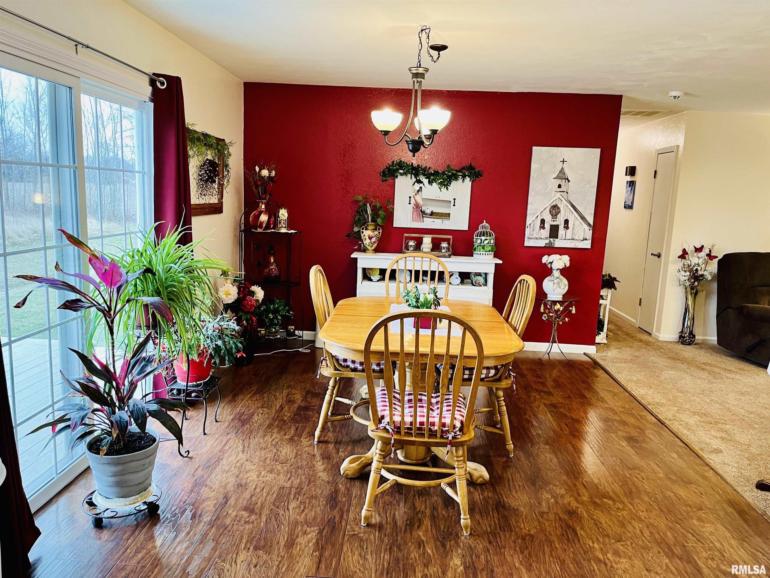 106 Robinson Road Salem, IL 62881 - Photo 5 of 22 Gallery Image 5