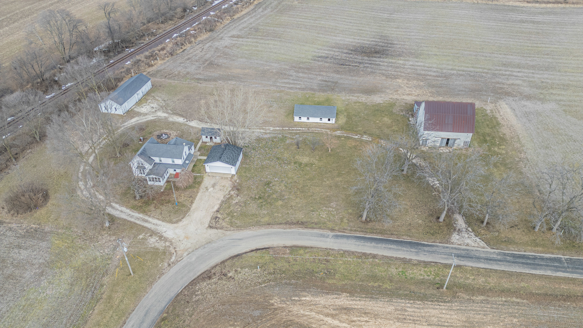 10387-2550 2550 N Ave