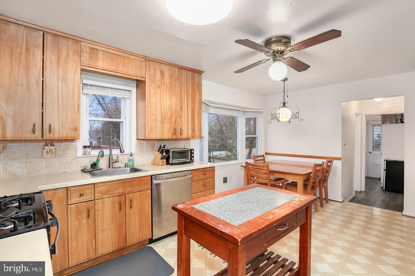 1804 Billman Lane Silver Spring, MD 20902 - Photo 14 of 35