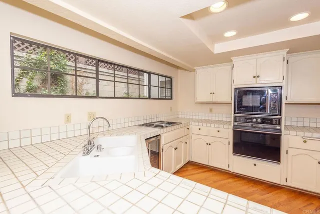 $995,000 | 4008 Ampudia Street, San Diego, CA 92110