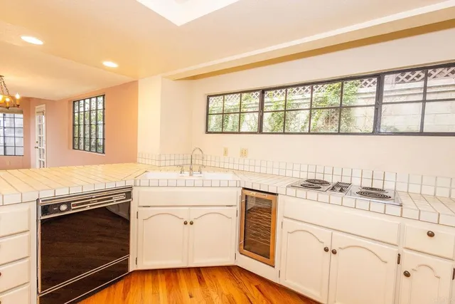 $995,000 | 4008 Ampudia Street, San Diego, CA 92110