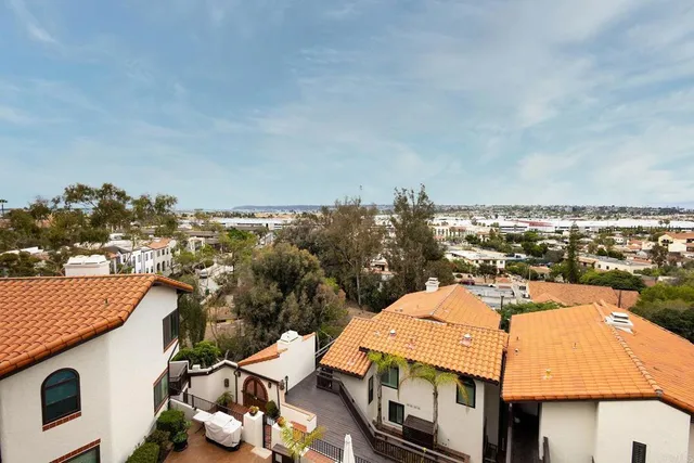 $995,000 | 4008 Ampudia Street, San Diego, CA 92110