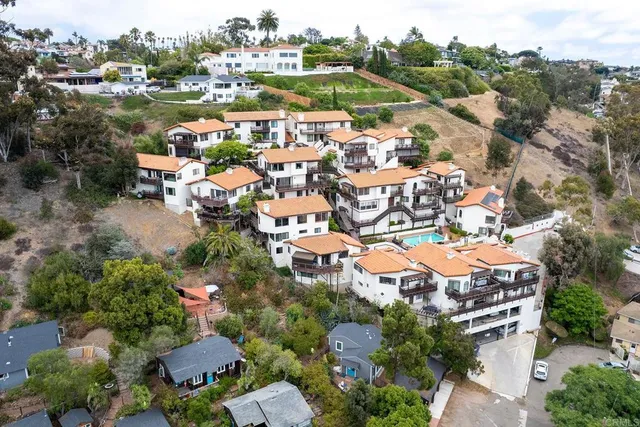 $995,000 | 4008 Ampudia Street, San Diego, CA 92110