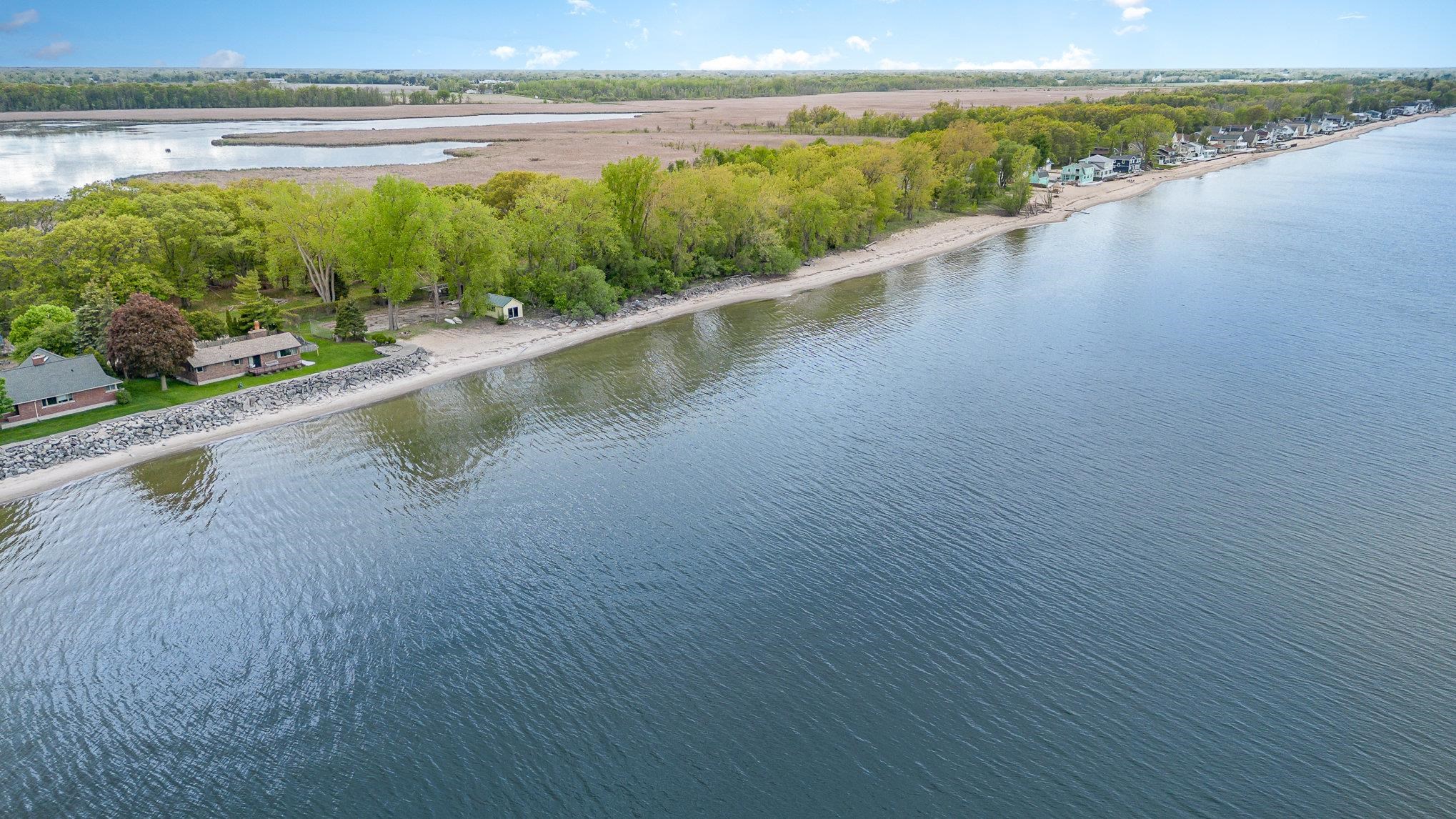 430 Ricoma Beach Road Bay City, MI 48706 - Photo 14 of 20