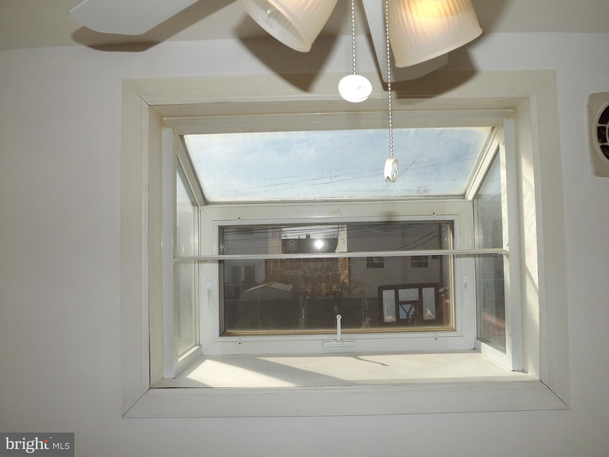 3418 Holyoke Road Philadelphia, PA 19114 - Photo 14 of 36 Gallery Image 14