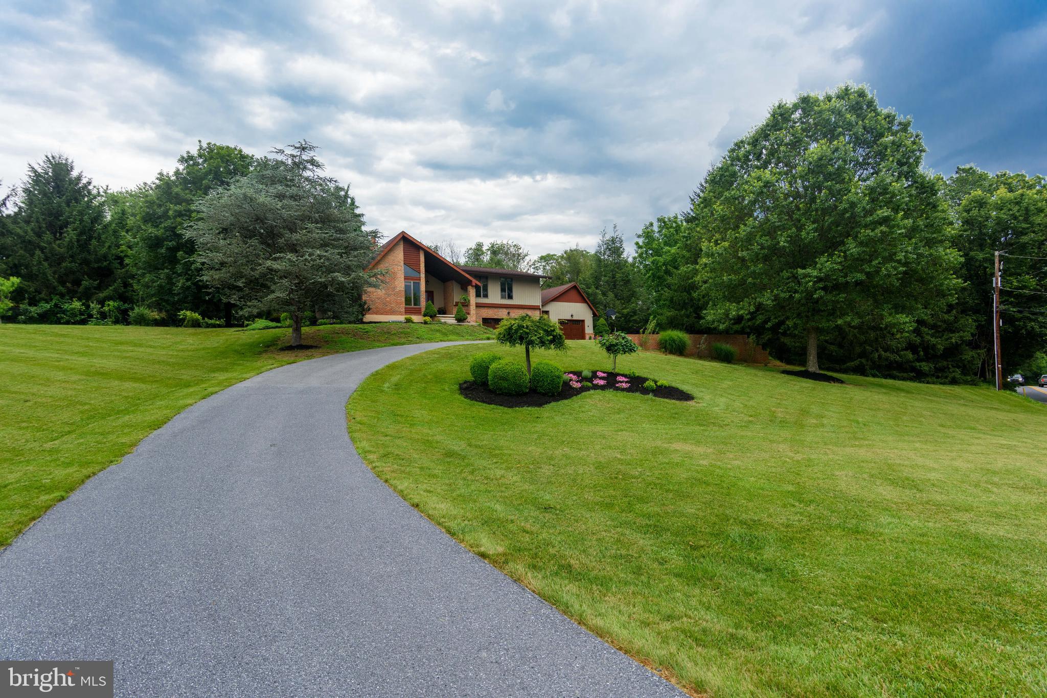 6550 Red Top Road Harrisburg, PA 17111 - Photo 3 of 58 Gallery Image 3