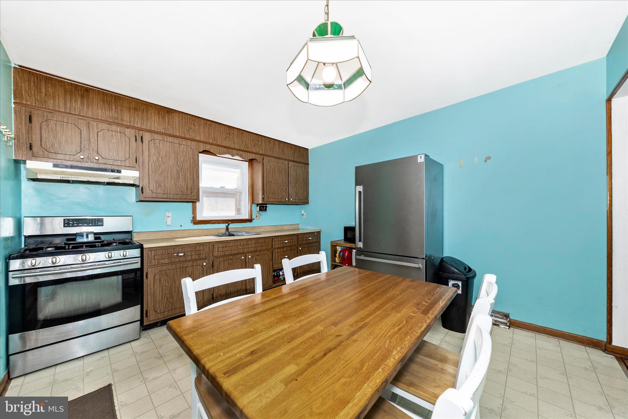 8018 Sagramore Road Baltimore, MD 21237 - Photo 12 of 44 Dining Area/Kitchen