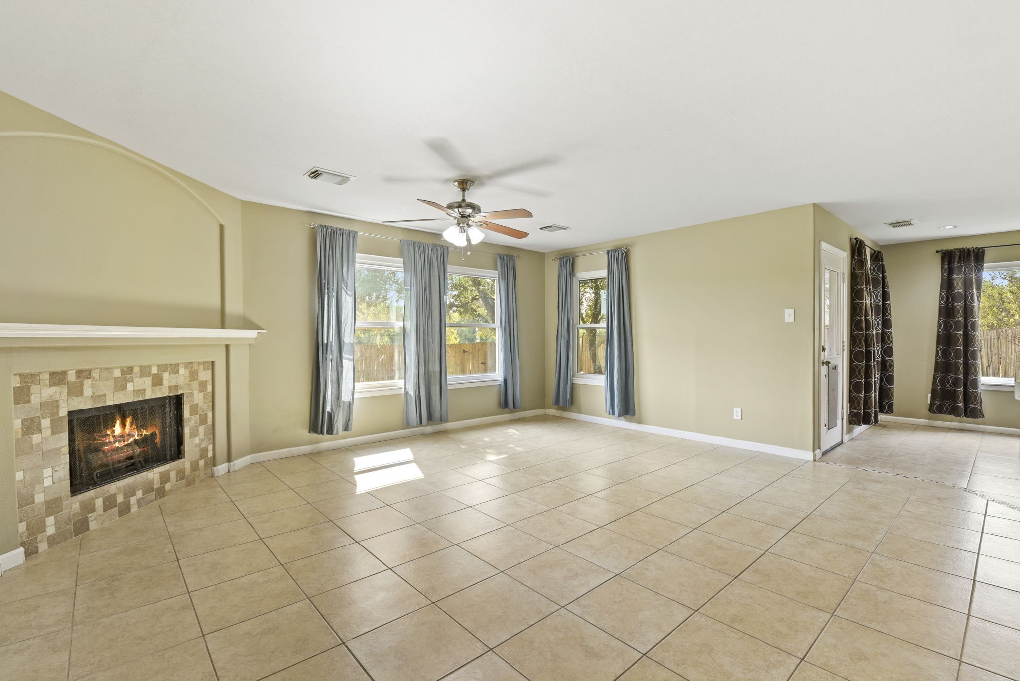 5406 Gate Canyon Court Spring, TX 77373 - Photo 6 of 46
