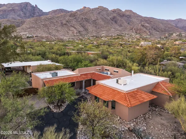 $1,130,000 | 4311 East Placita Panuco, Tucson, AZ 85718