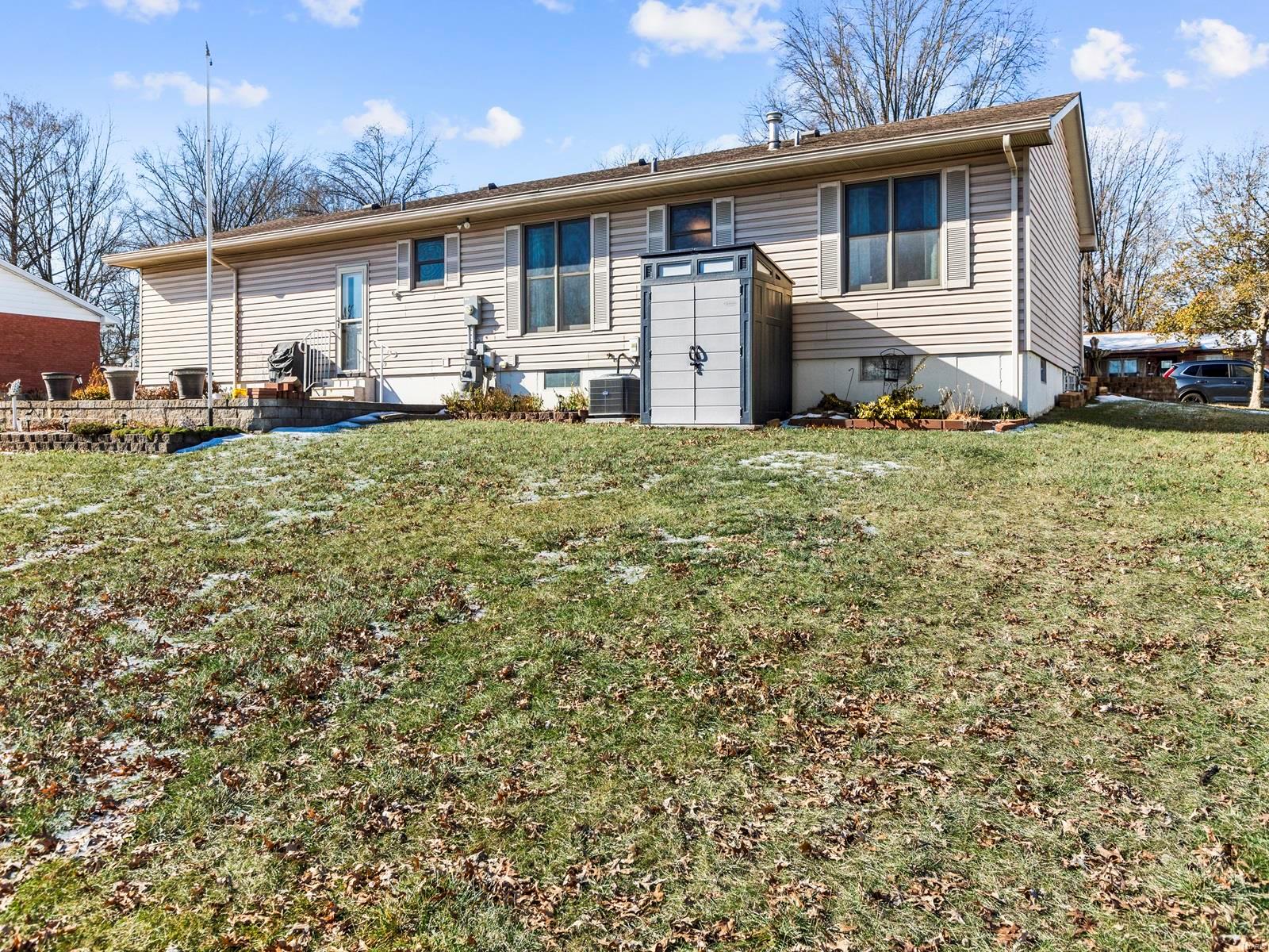 218 Ridgeview Drive Columbia, IL 62236 - Photo 29 of 33 Gallery Image 29