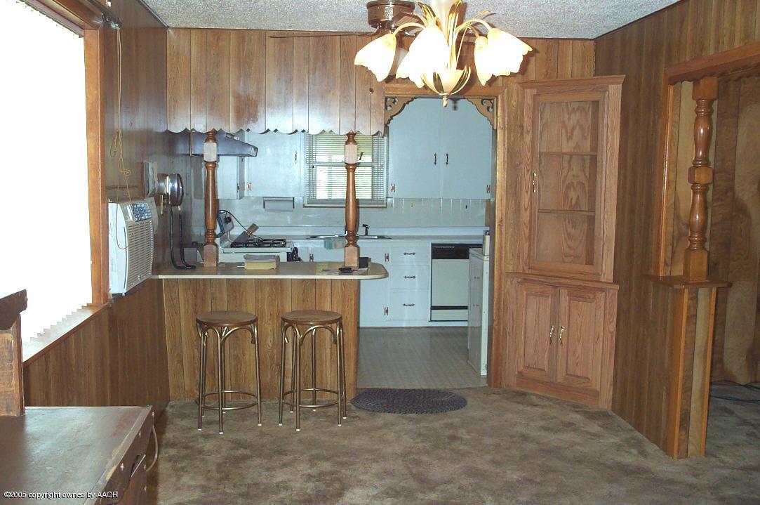 1406 North Spring Street Amarillo, TX 79107 - Photo 6 of 15 Dining Room (2)