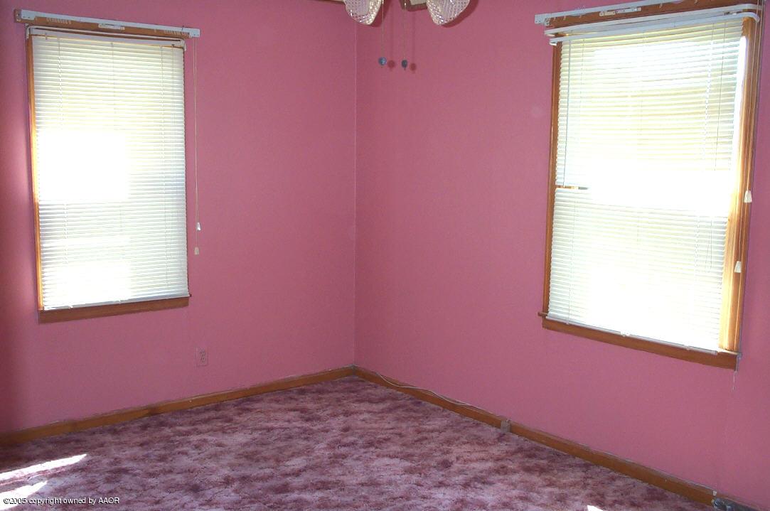 1406 North Spring Street Amarillo, TX 79107 - Photo 10 of 15 Master Bedroom (1)