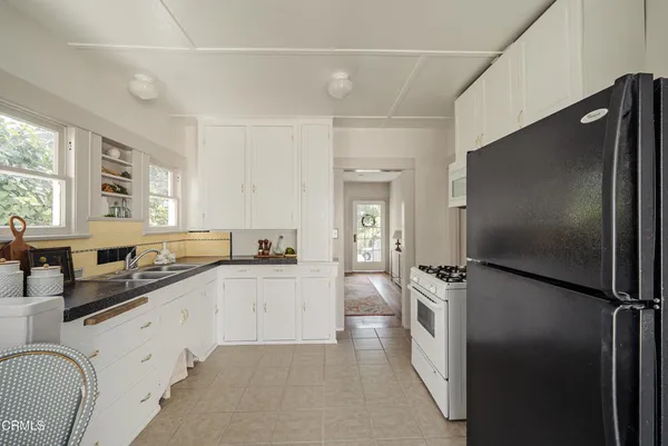 $825,000 | 2843 Los Olivos Lane, La Crescenta, CA 91214
