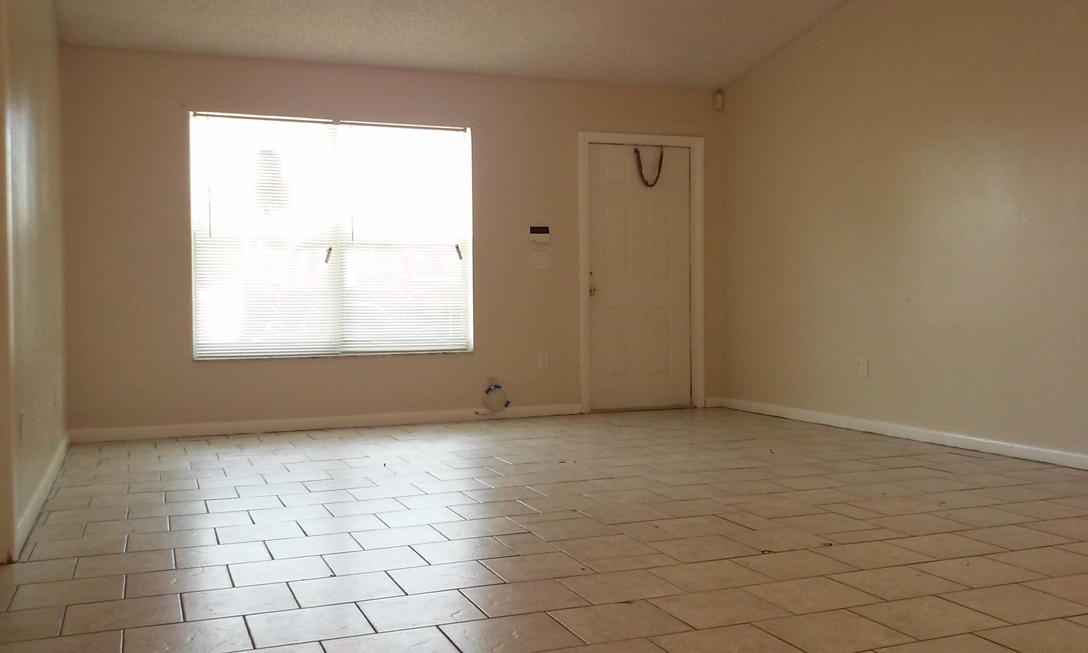 2341 Avenue Z, Unit A Riviera Beach, FL 33404 - Photo 3 of 16 2Living