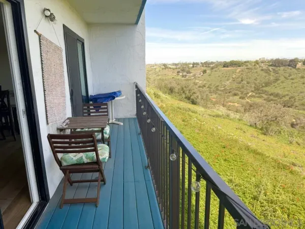 $2,950 | 3079 Cowley Way, Unit 38, San Diego, CA 92117