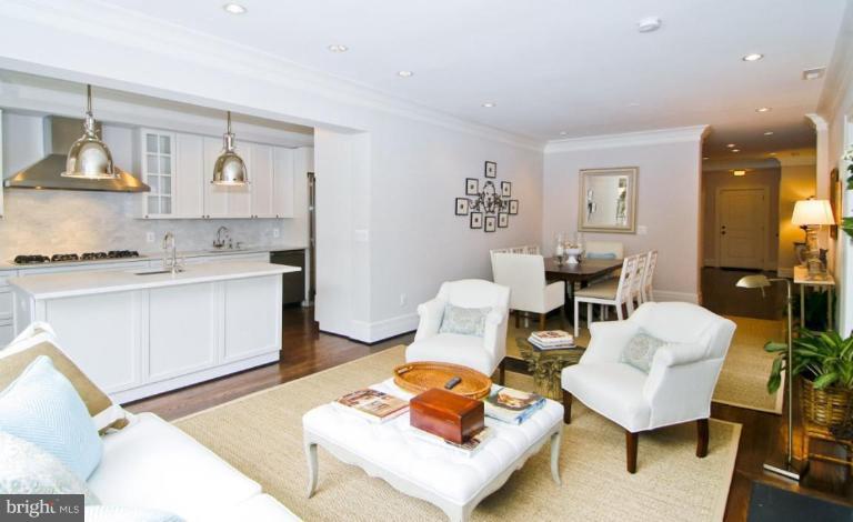2812 P Street Northwest Washington, DC 20007 - Photo 5 of 14 Family Room #2