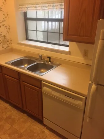 $1,200 | 1598 Kay Avenue, Unit B, Tallahassee, FL 32301
