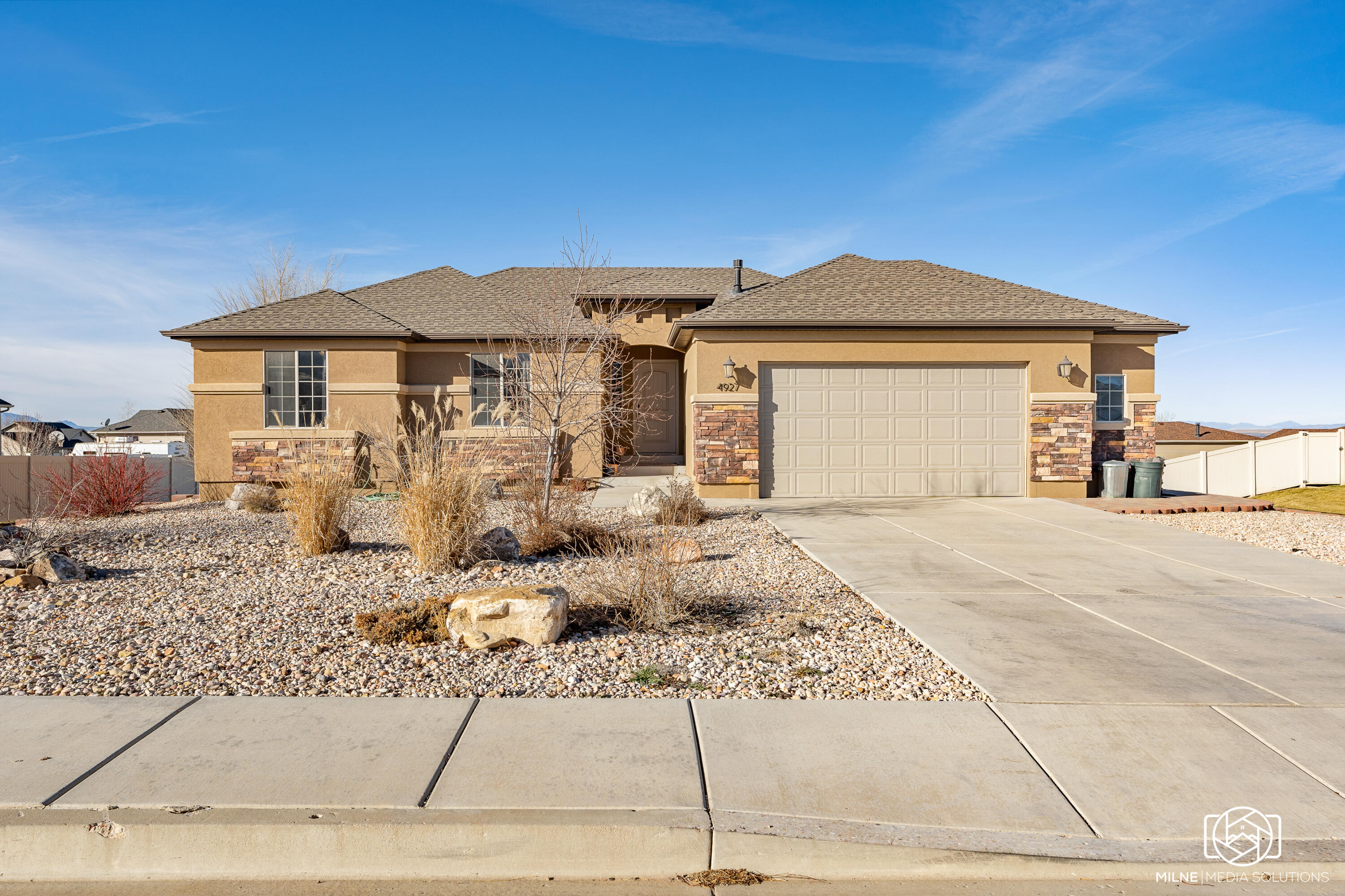 4927 Abby Way Enoch, UT 84721 - Photo 1 of 1 DSC01025-1