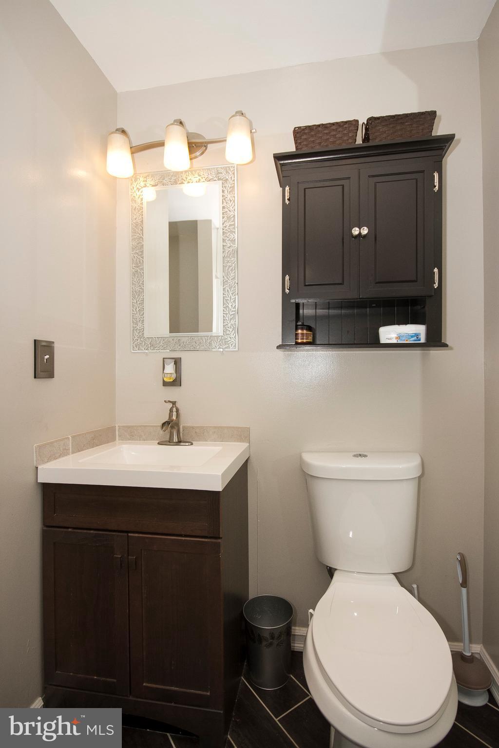 707 Cresswell Road Baltimore, MD 21225 - Photo 13 of 26 Bath