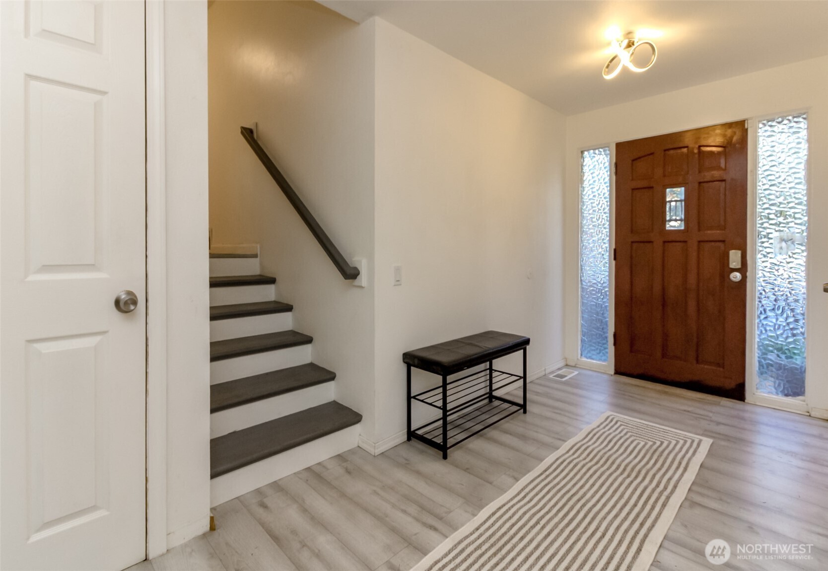 2807 South 282nd Street Federal Way, WA 98003 - Photo 4 of 24