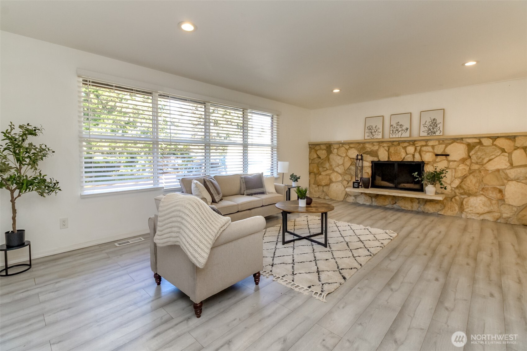 2807 South 282nd Street Federal Way, WA 98003 - Photo 5 of 24