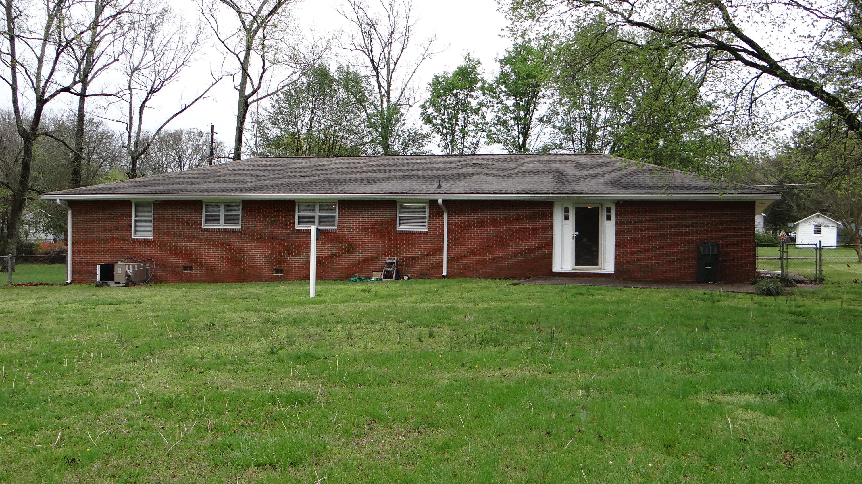 8111 Dudley Road Chattanooga, TN 37421 - Photo 3 of 26 DSC07683