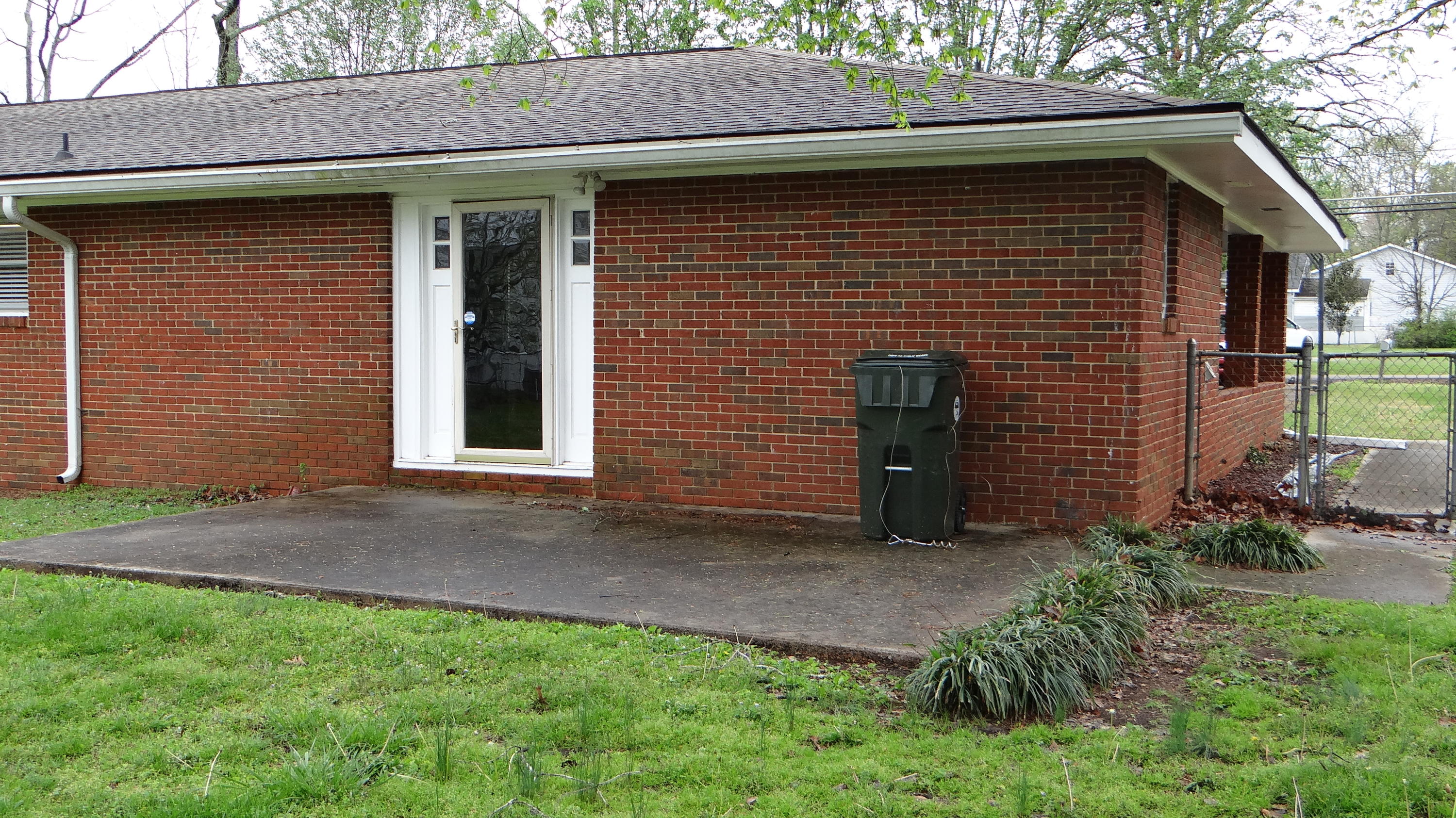 8111 Dudley Road Chattanooga, TN 37421 - Photo 4 of 26 DSC07684