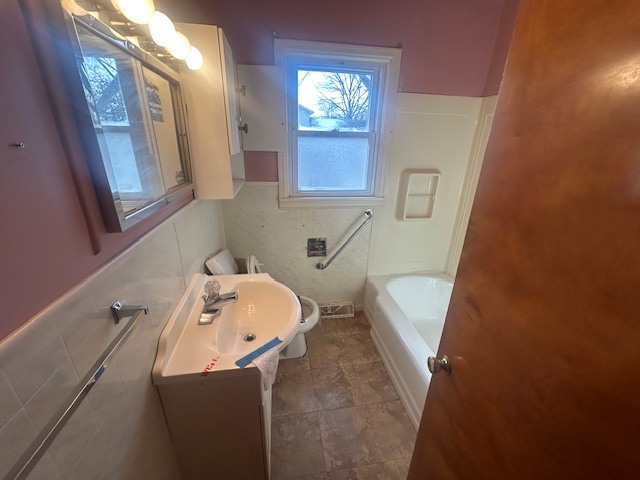 906 East Locust Street Watseka, IL 60970 - Photo 6 of 9