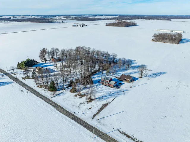 $400,000 | 5510 West 1000 South, Warren, IN 46792