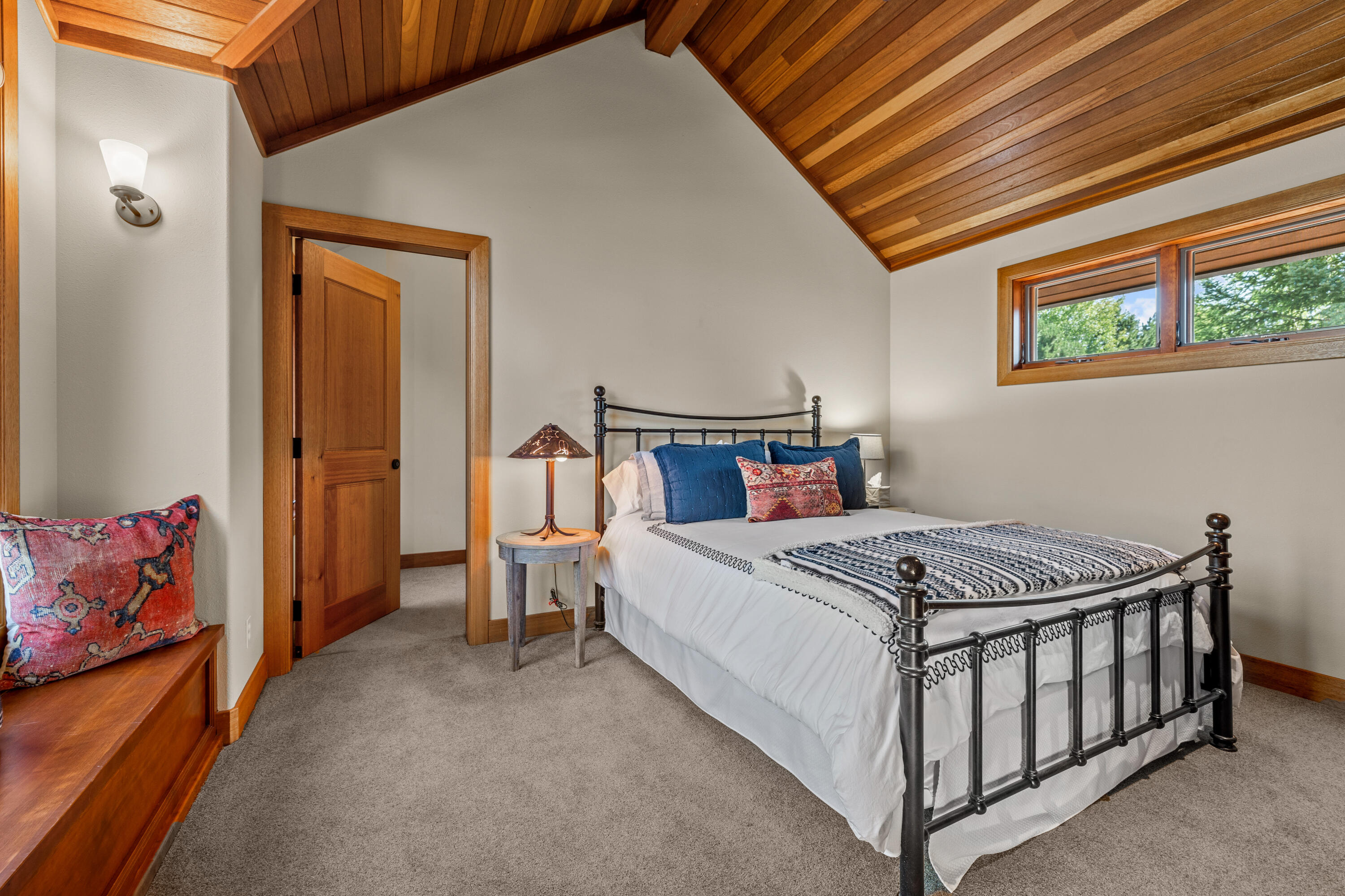 19448 Green Lakes Loop Bend, OR 97702 - Photo 44 of 63 Upper Front Bedroom Suite