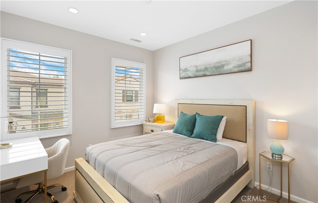 231 Rodeo Irvine, CA 92602 - Photo 29 of 48