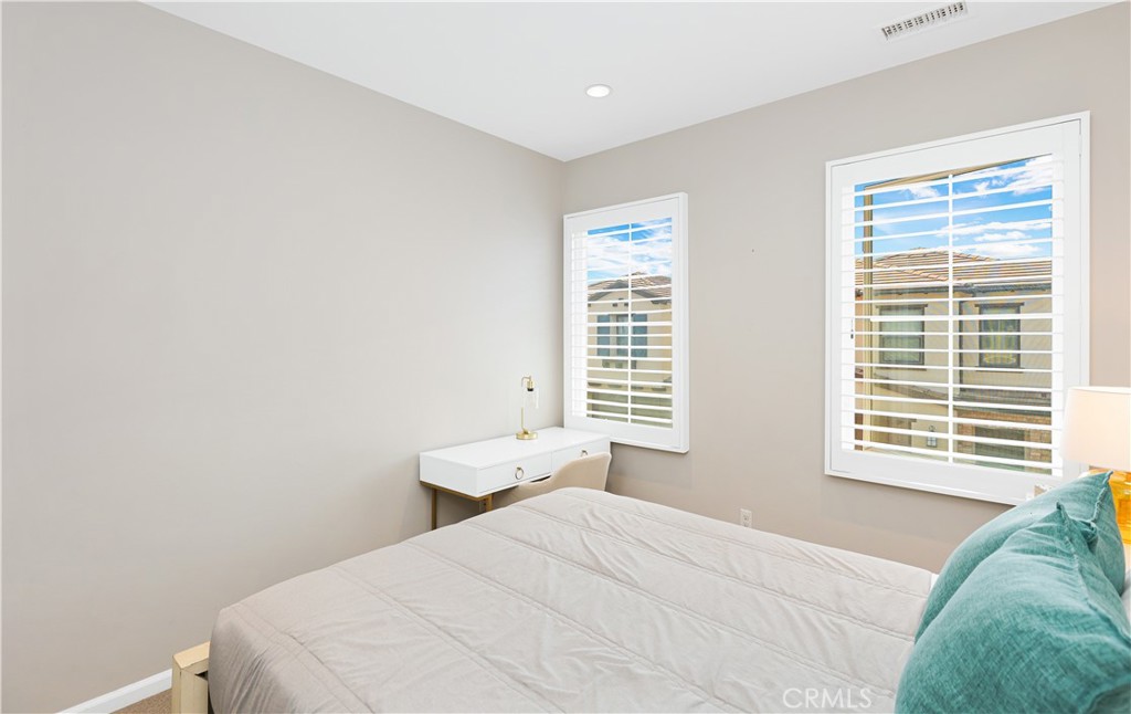 231 Rodeo Irvine, CA 92602 - Photo 30 of 48