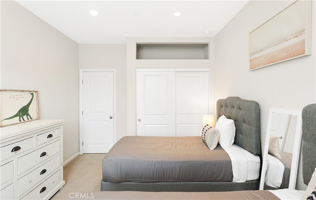 231 Rodeo Irvine, CA 92602 - Photo 36 of 48