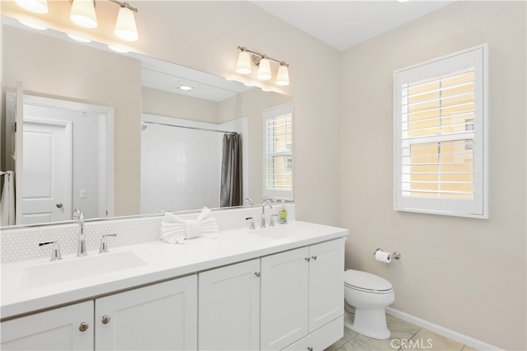 231 Rodeo Irvine, CA 92602 - Photo 38 of 48