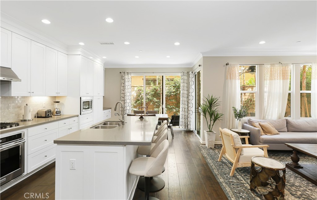 231 Rodeo Irvine, CA 92602 - Photo 5 of 48