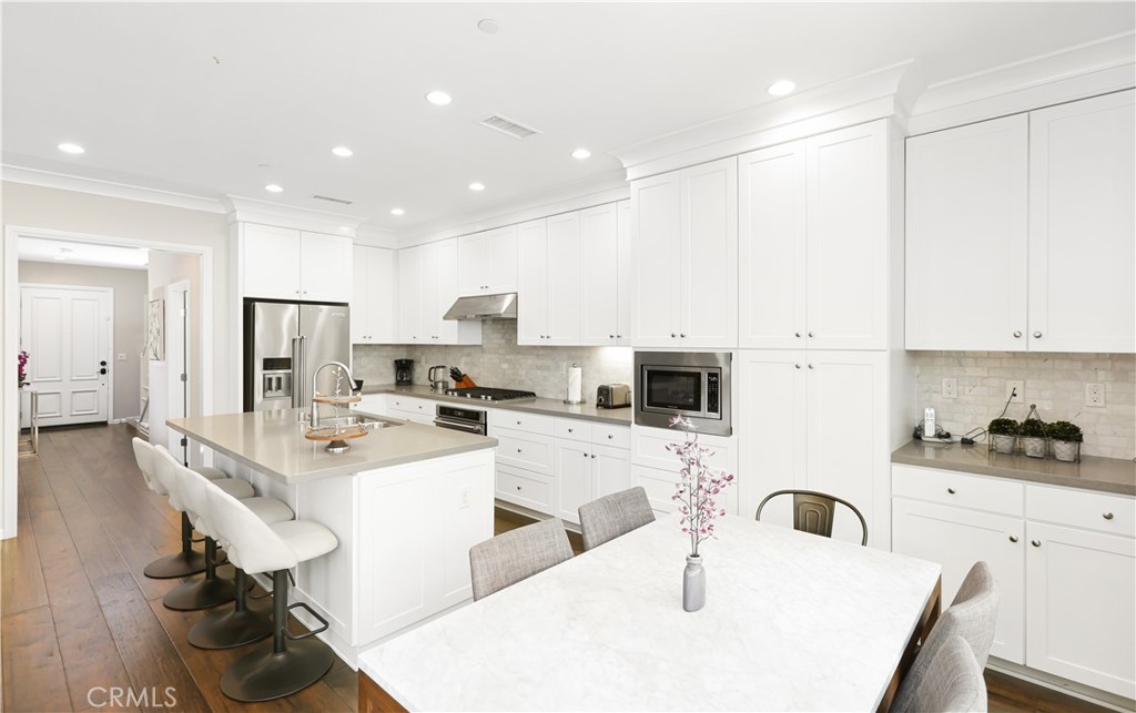 231 Rodeo Irvine, CA 92602 - Photo 8 of 48