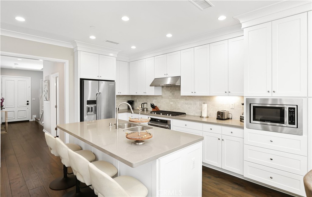 231 Rodeo Irvine, CA 92602 - Photo 10 of 48