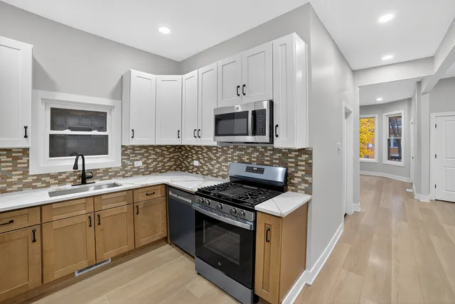 $579,900 | 5102 West Belden Avenue, Chicago, IL 60639