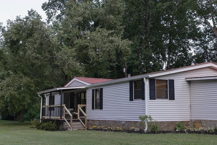 1227 Brushy Road Centerville, TN 37033 - Photo 2 of 29